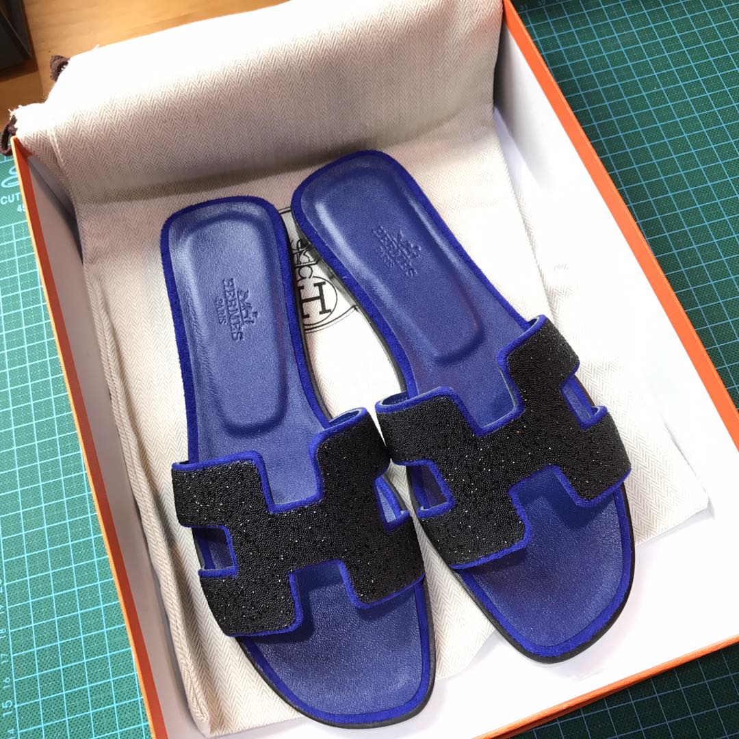 Hermes 女士拖鞋 电光蓝 亮晶晶 中跟平底都有 接受预定35-40