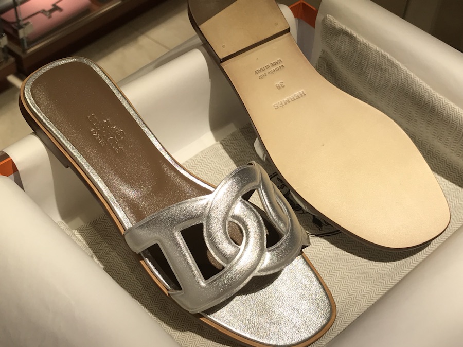 Hermes 新款猪鼻子环扣平底拖鞋 高端订制 独家品质 银色