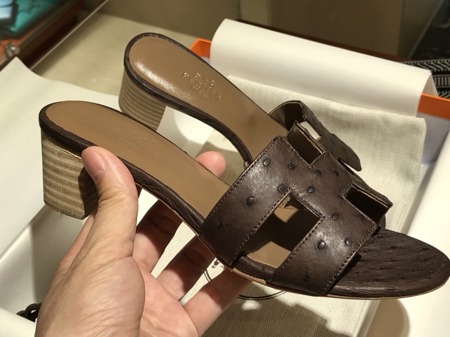 Hermes 鸵鸟皮拖鞋 Ostrich leather 深咖啡 独家品质