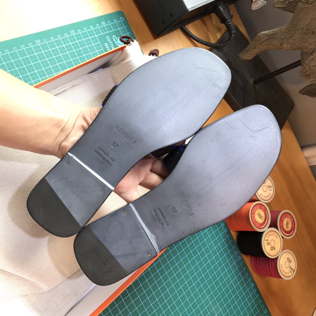 Hermes 女士拖鞋 电光蓝 亮晶晶 中跟平底都有 接受预定35-40