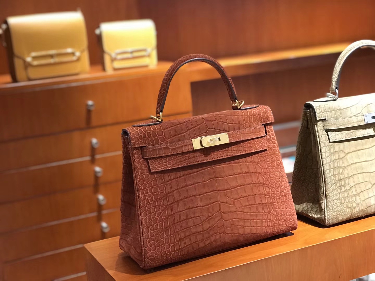 HERMES 爱马仕 凯莉包 Kelly 铂金包 Birkin 翻毛鳄鱼皮 五金是拉丝 现货