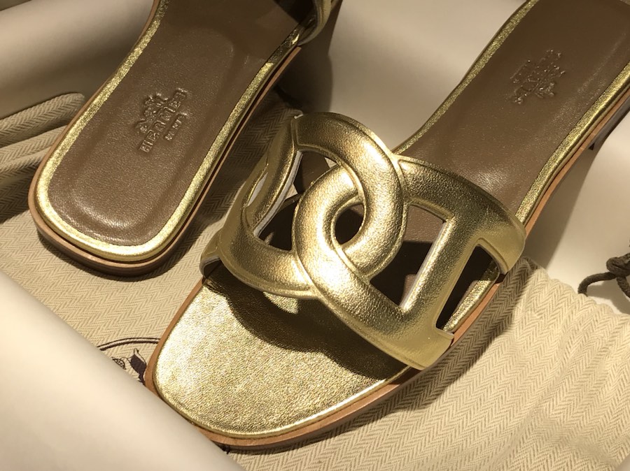Hermes 新款猪鼻子环扣平底拖鞋 高端订制  独家品质 土豪金