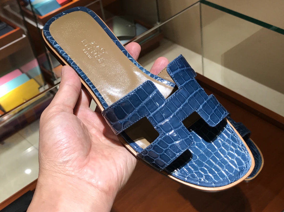Hermes 鳄鱼皮拖鞋 Crocodile leather  意大利树羔皮底 普鲁士蓝
