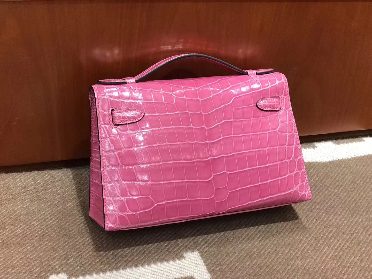 HERMES 爱马仕 Mini Kelly 22cm 手拎包 5J 桃粉色 桃红色 Fuschia Pink 鳄鱼皮