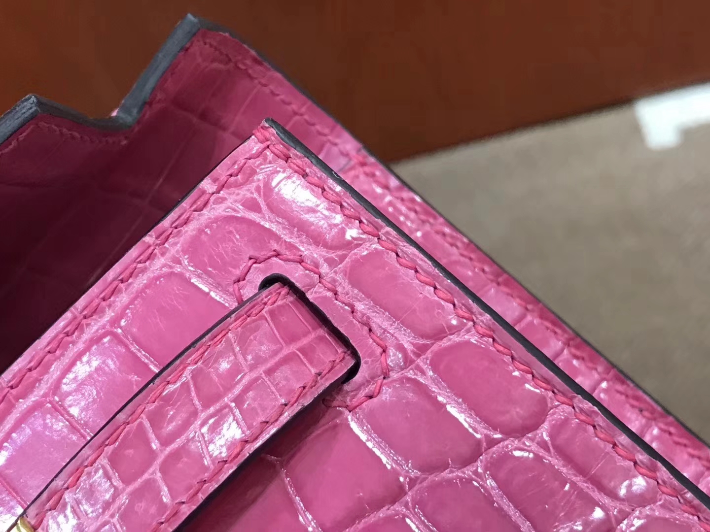 HERMES 爱马仕 Mini Kelly 22cm 手拎包 5J 桃粉色 桃红色 Fuschia Pink 鳄鱼皮