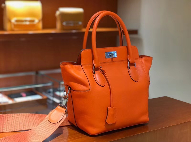 HERMES 爱马仕 专柜新款 Toolbox Swift 牛奶盒 20cm 橙色