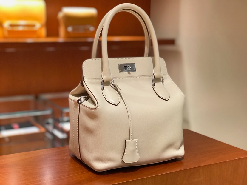 HERMES 爱马仕 专柜新款 Toolbox Swift 牛奶盒 20cm 风衣灰