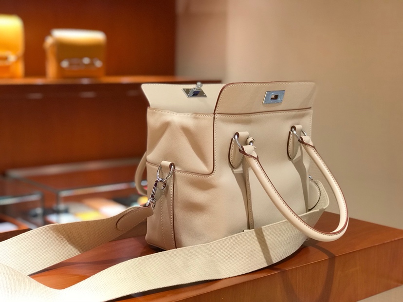 HERMES 爱马仕 专柜新款 Toolbox Swift 牛奶盒 20cm 风衣灰