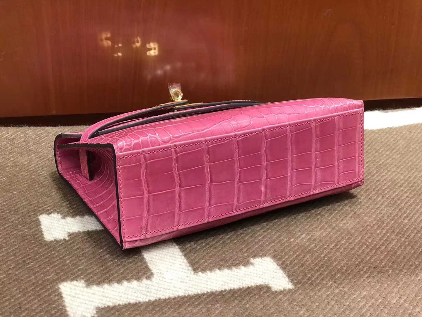 HERMES 爱马仕 Mini Kelly 22cm 手拎包 5J 桃粉色 桃红色 Fuschia Pink 鳄鱼皮