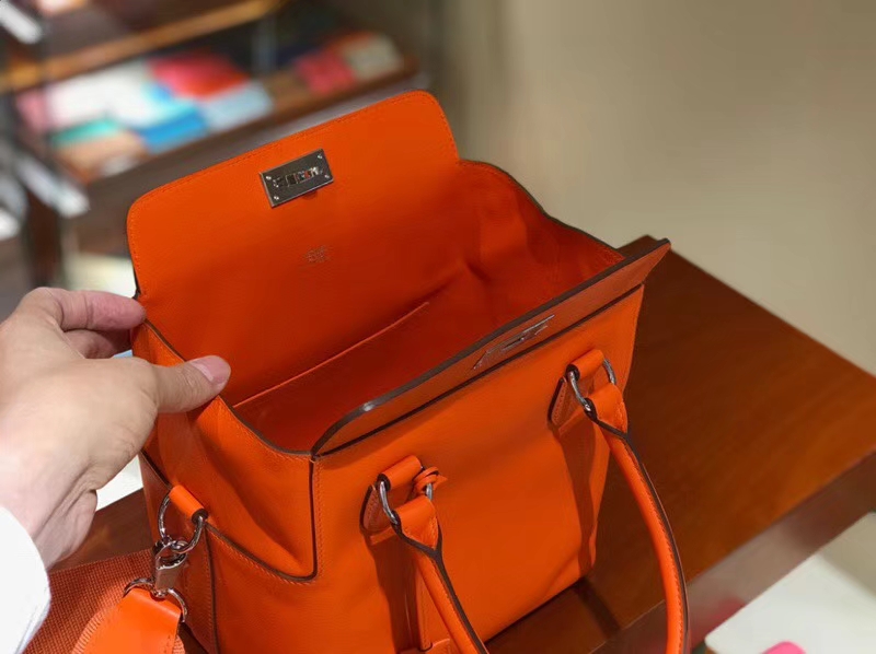 HERMES 爱马仕 专柜新款 Toolbox Swift 牛奶盒 20cm 橙色
