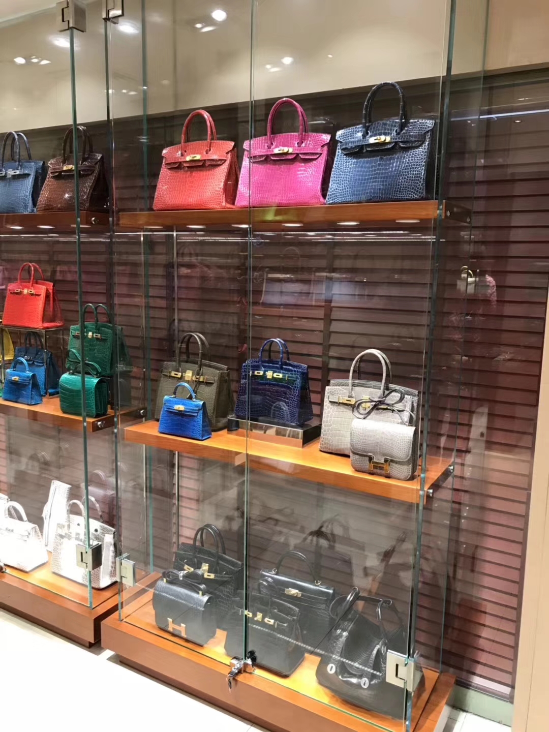 HERMES 爱马仕 展厅实拍 喜询 欢迎定制
