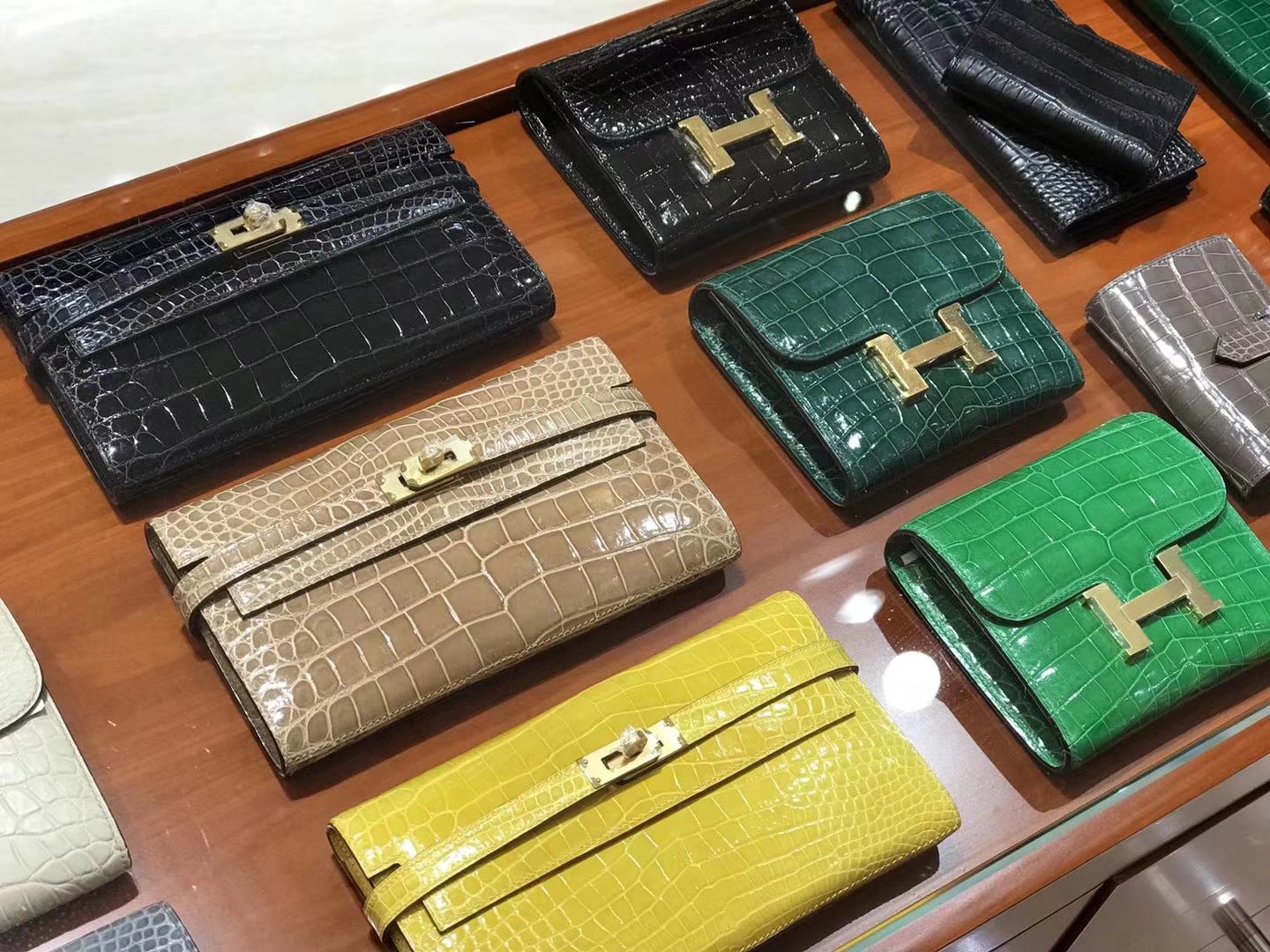 鳄鱼皮钱包 独一无二 价格小贵 HERMES 爱马仕 顶级五金打造
