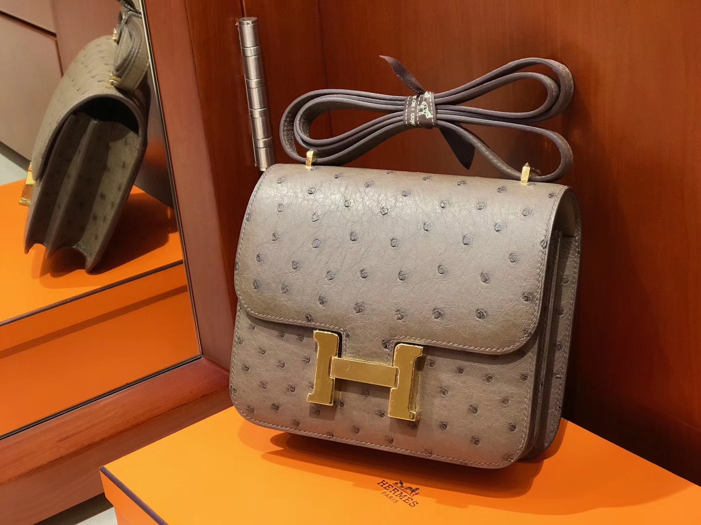 HERMES 爱马仕 Constance 18cm 鸵鸟皮 大象灰