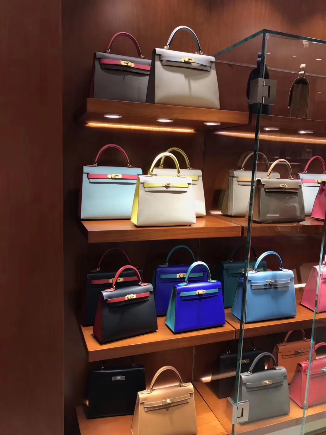 HERMES 爱马仕 展厅实拍 喜询 欢迎定制