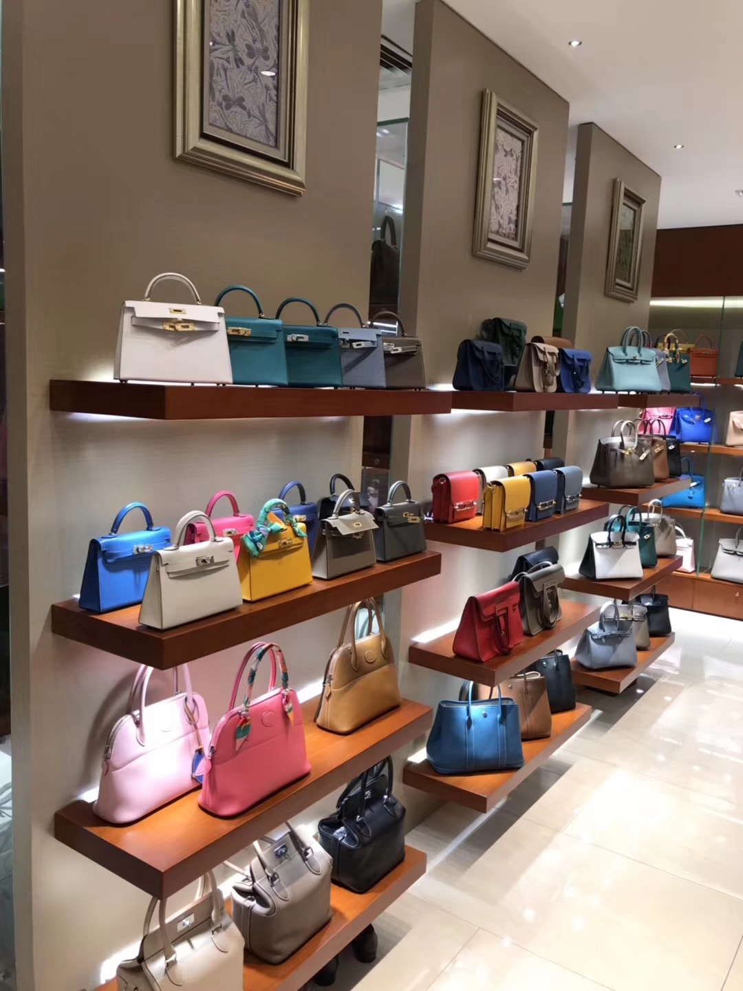HERMES 爱马仕 展厅实拍 喜询 欢迎定制