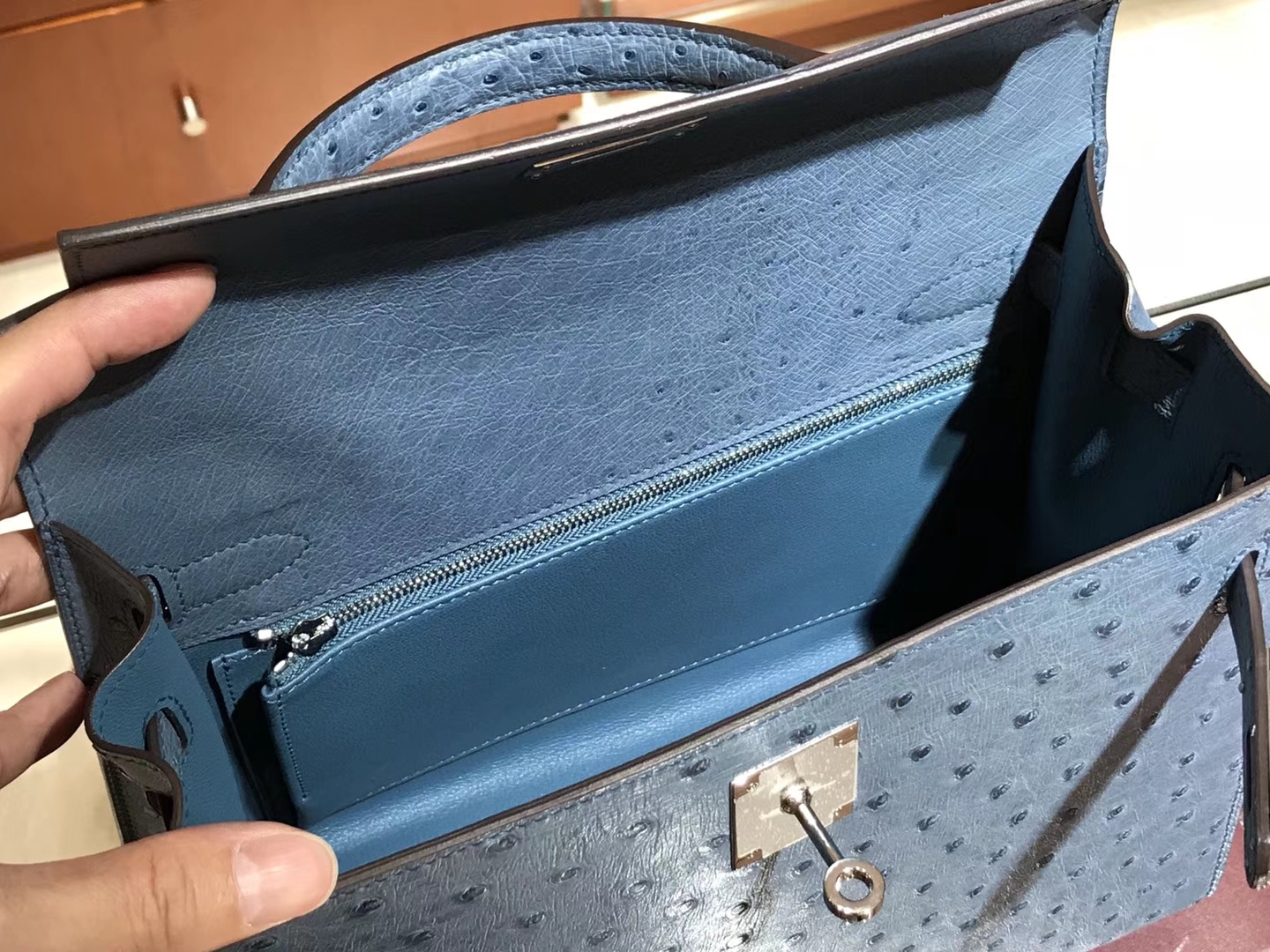 HERMES 爱马仕 凯莉包 Kelly 25cm 28cm 鸵鸟皮 暴风蓝 Y7 Blue orage 金银扣都可以定制
