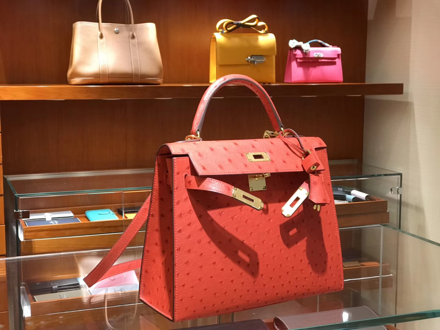 HERMES 爱马仕 凯莉包 Kelly 25cm 28cm 鸵鸟皮 爱马仕红 55 Rougeh 金银扣都可以定制