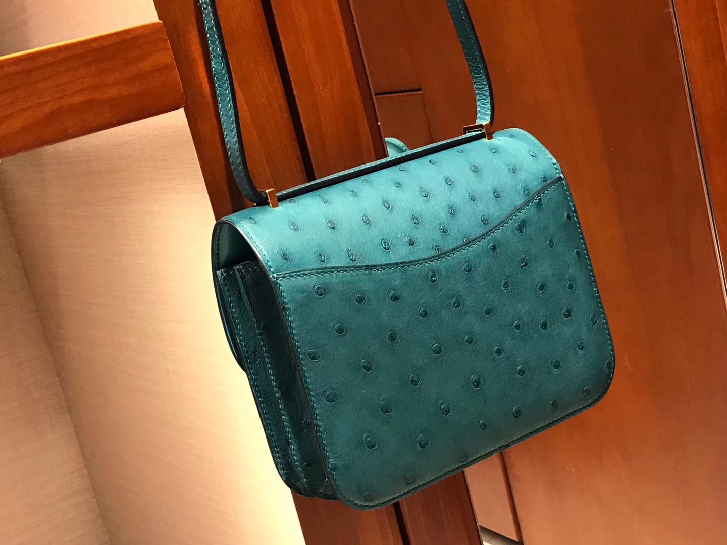 HERMES 爱马仕 Constance 18cm 鸵鸟皮 孔雀绿