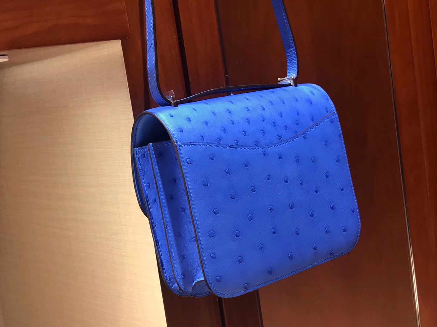 HERMES 爱马仕 Constance 18cm 鸵鸟皮 水妖蓝