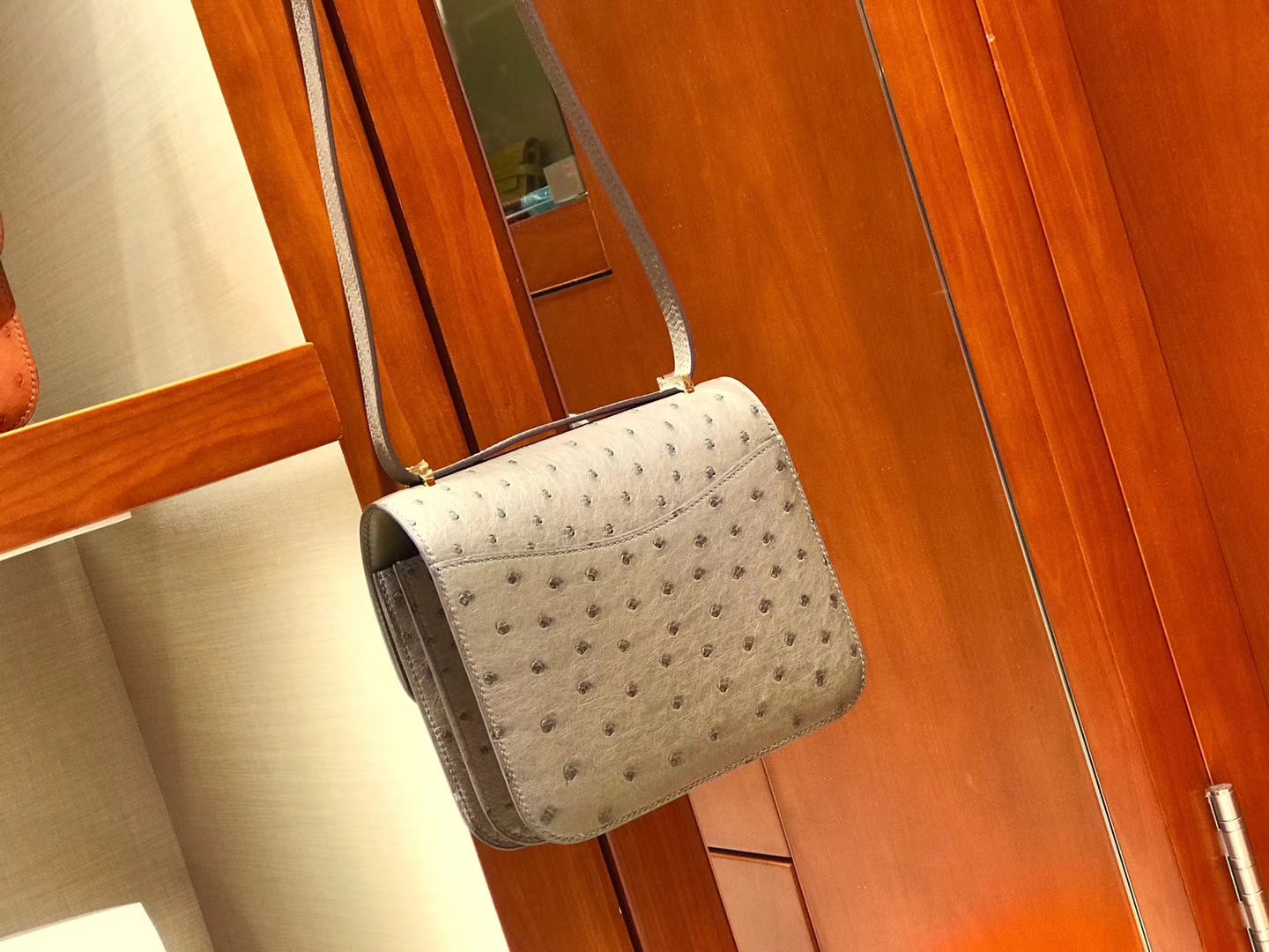 HERMES 爱马仕 Constance 18cm 鸵鸟皮 大象灰