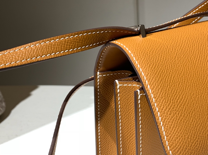 HERMES 爱马仕 空姐包 Constance 18cm 24cm 金棕色