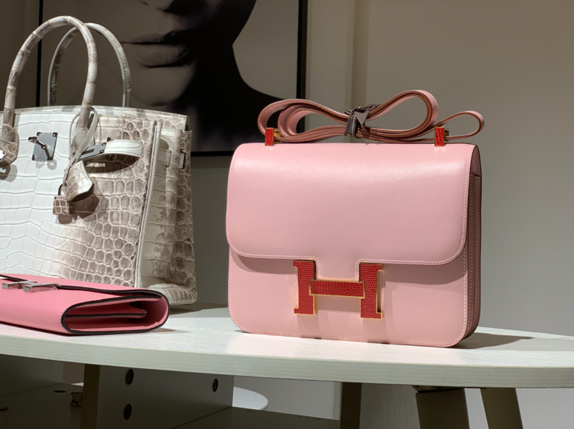 HERMES 爱马仕 空姐包 Constance 18cm 24cm  奶昔粉 蜥蜴扣