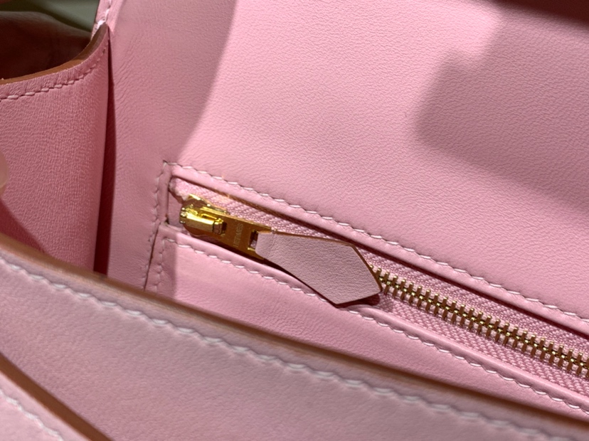 HERMES 爱马仕 空姐包 Constance 18cm 24cm  奶昔粉 蜥蜴扣