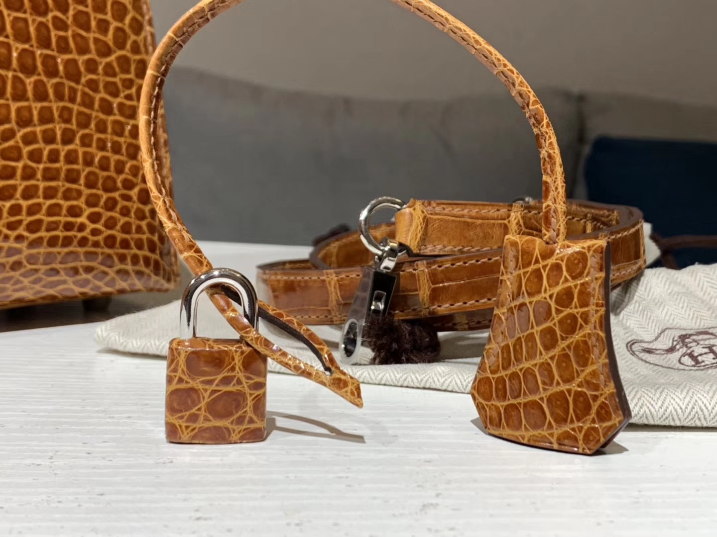 HERMES 凯莉包 Kelly 25CM 4g 焦糖色 brulee 配全套专柜原版包装