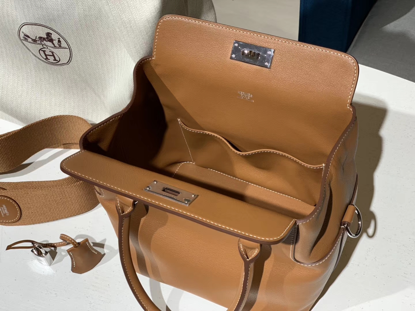 HERMES 爱马仕 Toolbox 20cm Swift皮 金棕色