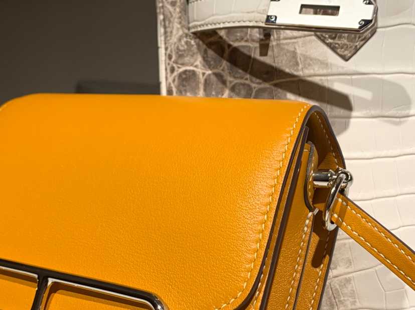 HERMES 爱马仕 Roulis 18cm 24cm swift皮 琥珀黄