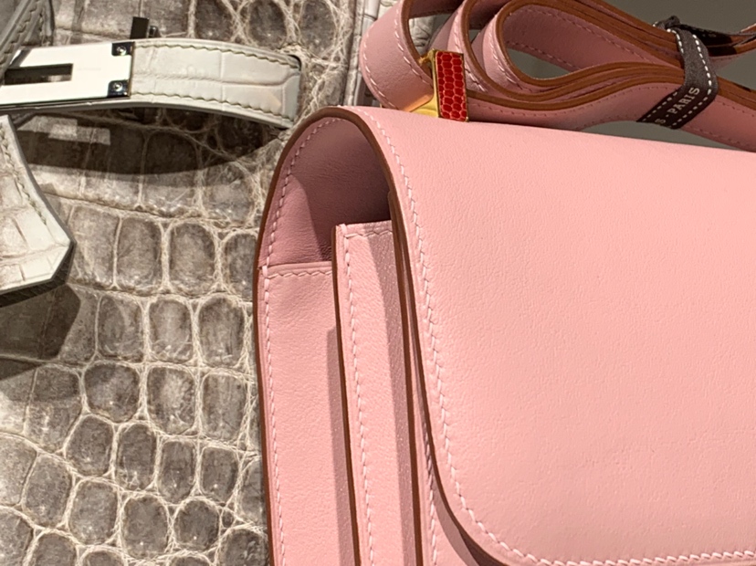 HERMES 爱马仕 空姐包 Constance 18cm 24cm  奶昔粉 蜥蜴扣