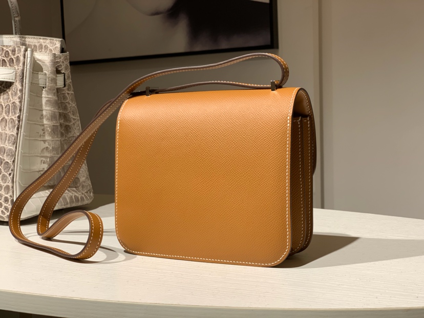 HERMES 爱马仕 空姐包 Constance 18cm 24cm 金棕色