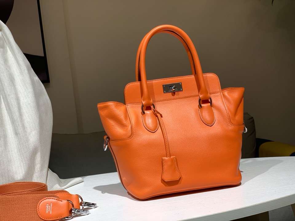 HERMES 爱马仕 专柜新款 Toolbox Swift 牛奶盒 20cm