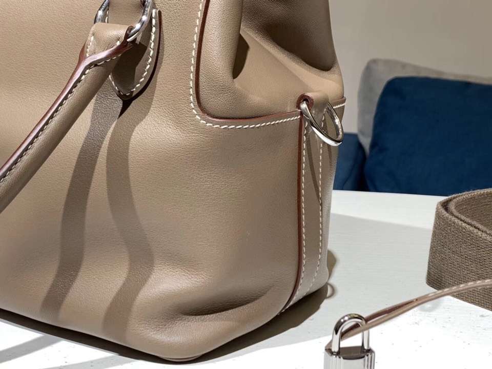 HERMES 爱马仕 专柜新款 Toolbox Swift 牛奶盒 20cm