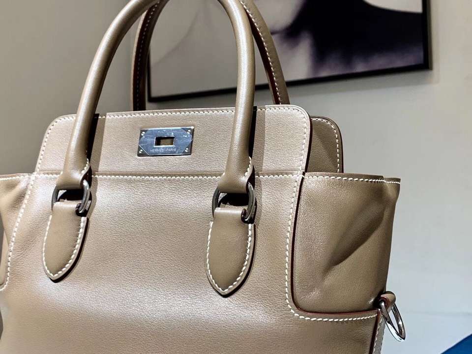 HERMES 爱马仕 专柜新款 Toolbox Swift 牛奶盒 20cm