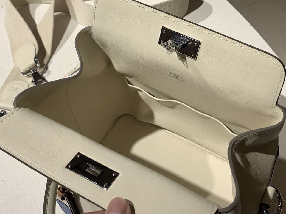 HERMES 爱马仕 专柜新款 Toolbox Swift 牛奶盒 20cm