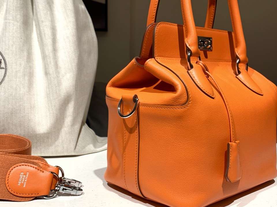 HERMES 爱马仕 专柜新款 Toolbox Swift 牛奶盒 20cm