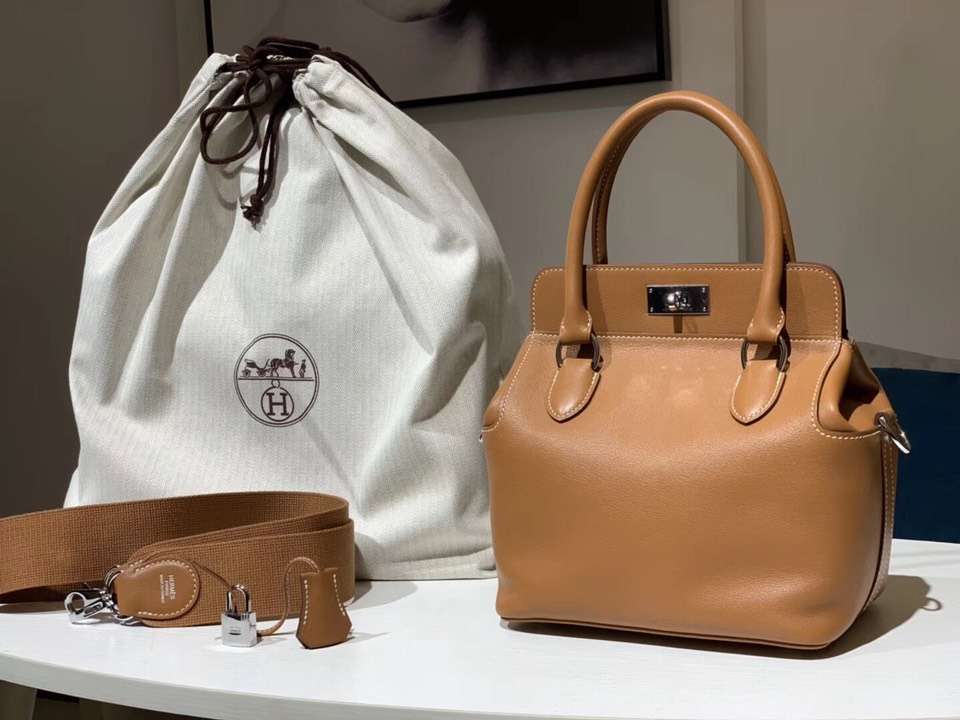 HERMES 爱马仕 专柜新款 Toolbox Swift 牛奶盒 20cm
