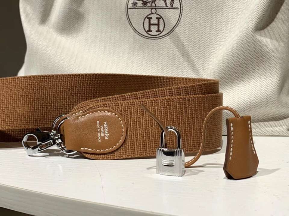 HERMES 爱马仕 专柜新款 Toolbox Swift 牛奶盒 20cm