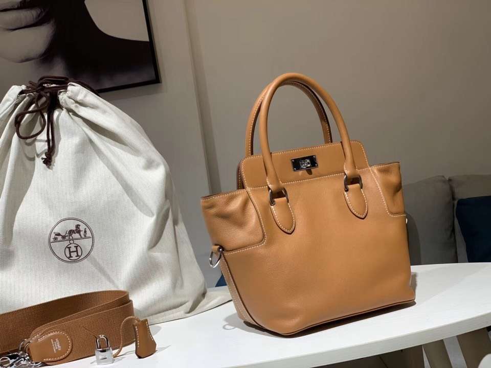HERMES 爱马仕 专柜新款 Toolbox Swift 牛奶盒 20cm