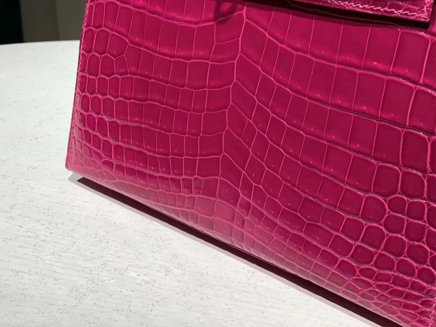 HERMES 爱马仕 Kelly 25cm 鳄鱼皮 玫红