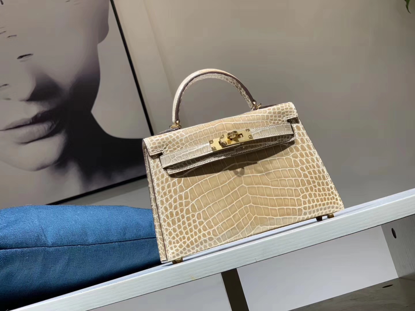 HERMES mini kelly二代 鳄鱼皮 杏色 现货