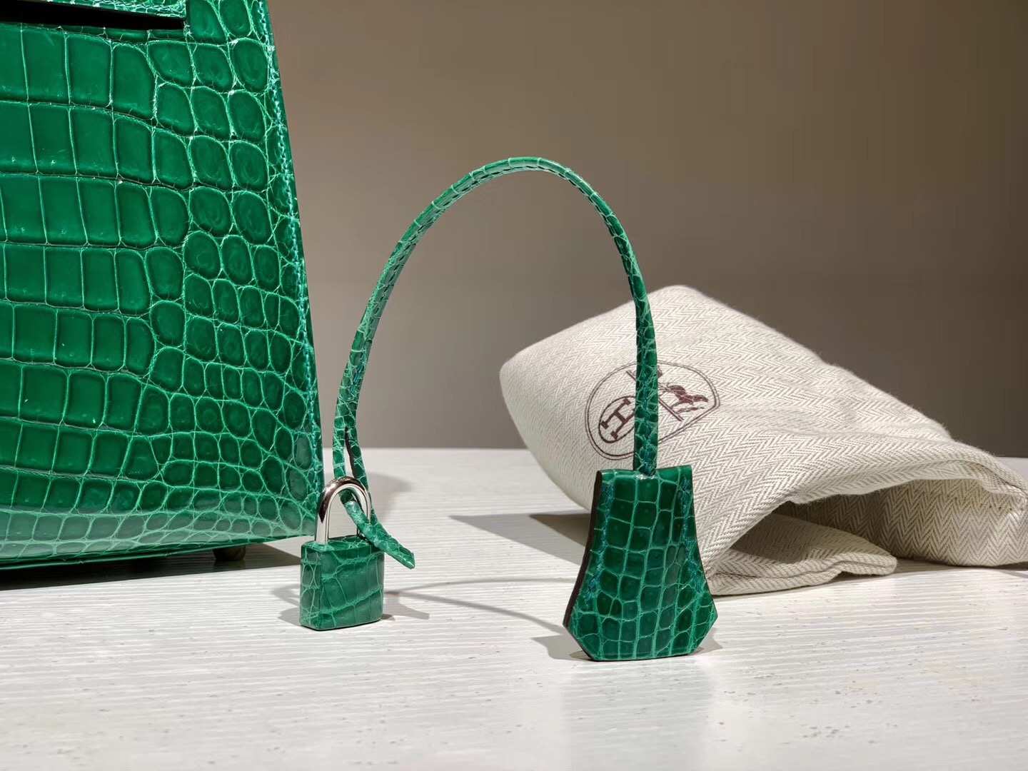 HERMES birkin 25cm 鳄鱼皮 翡翠绿 现货