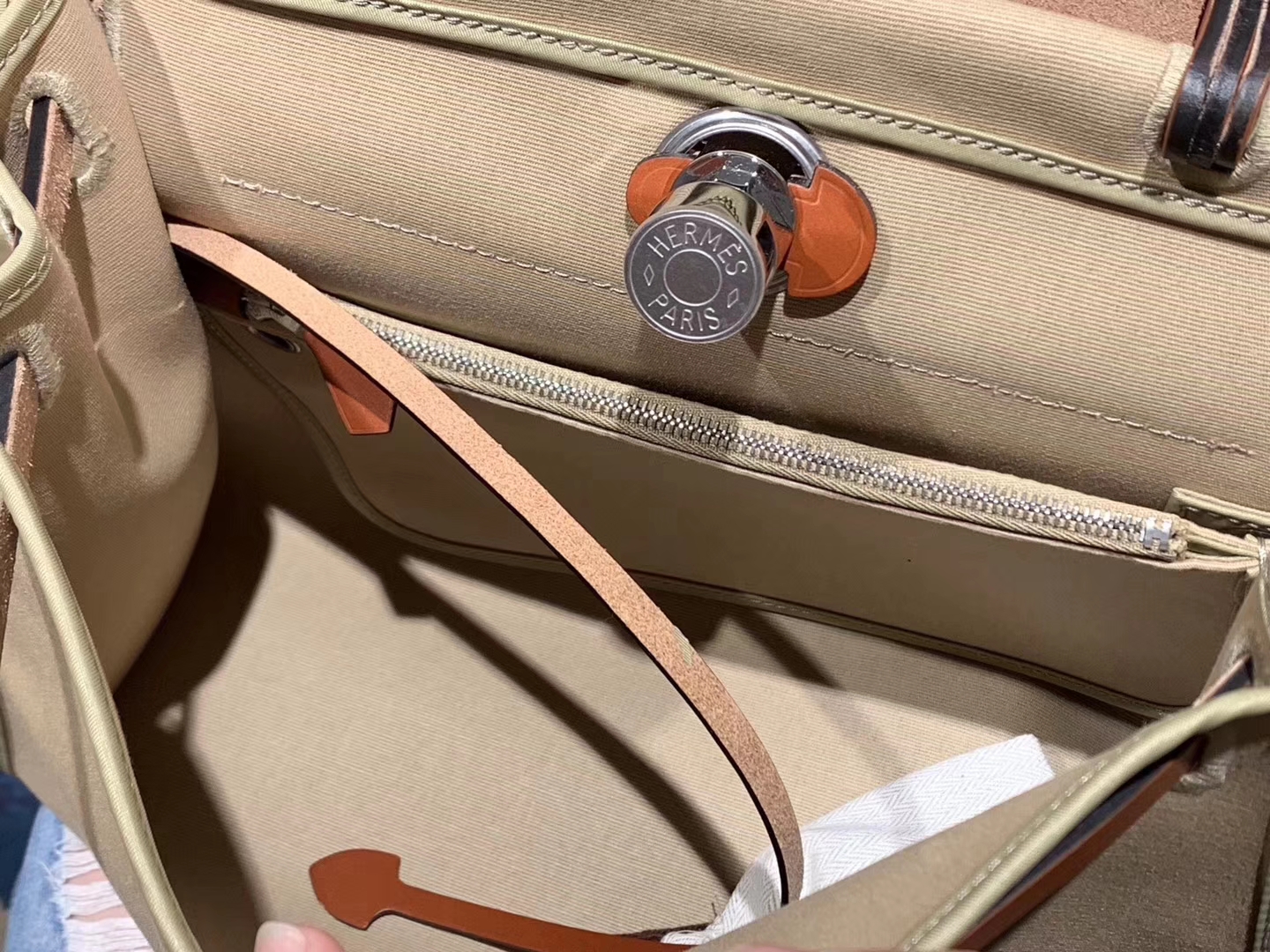 HEREMES 爱马仕 新配色 Herbag 金棕色拼风衣灰 31cm