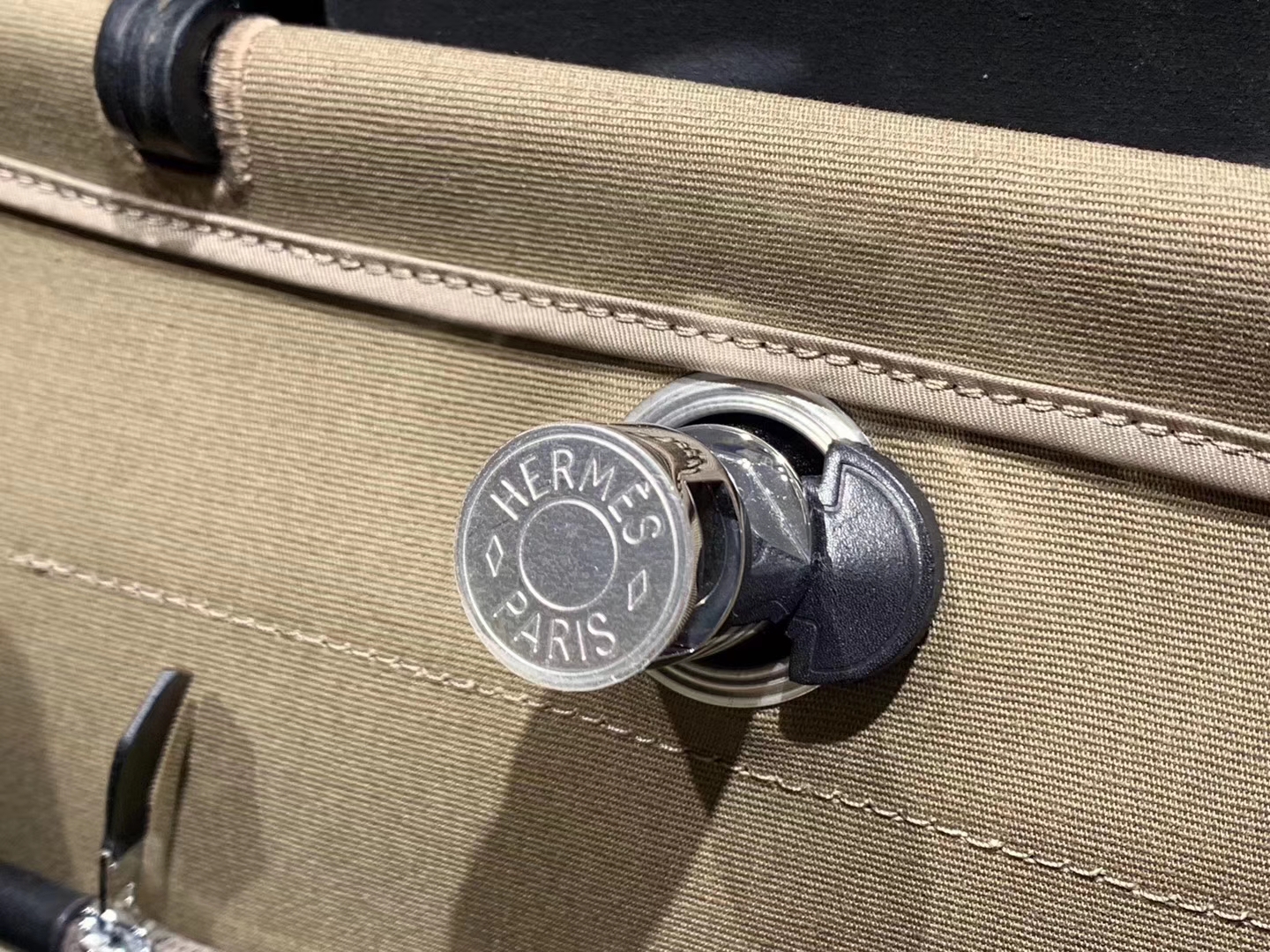 HEREMES 爱马仕 新配色 Herbag 黑色拼大象灰 31cm
