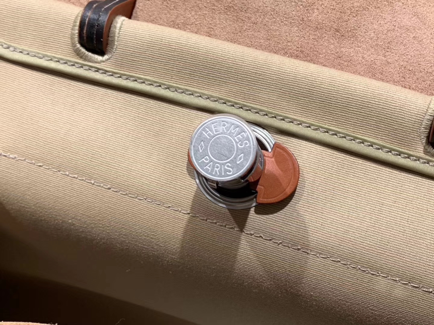 HEREMES 爱马仕 新配色 Herbag 金棕色拼风衣灰 31cm