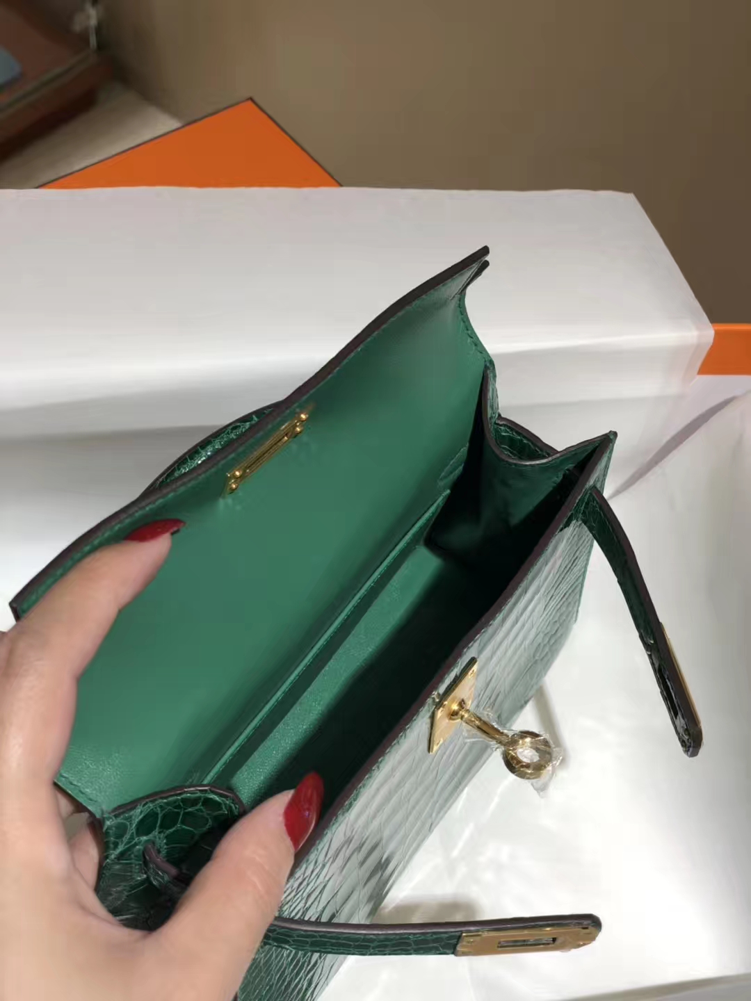 HERMES mini kelly二代 高光鳄鱼皮 祖母绿 现货
