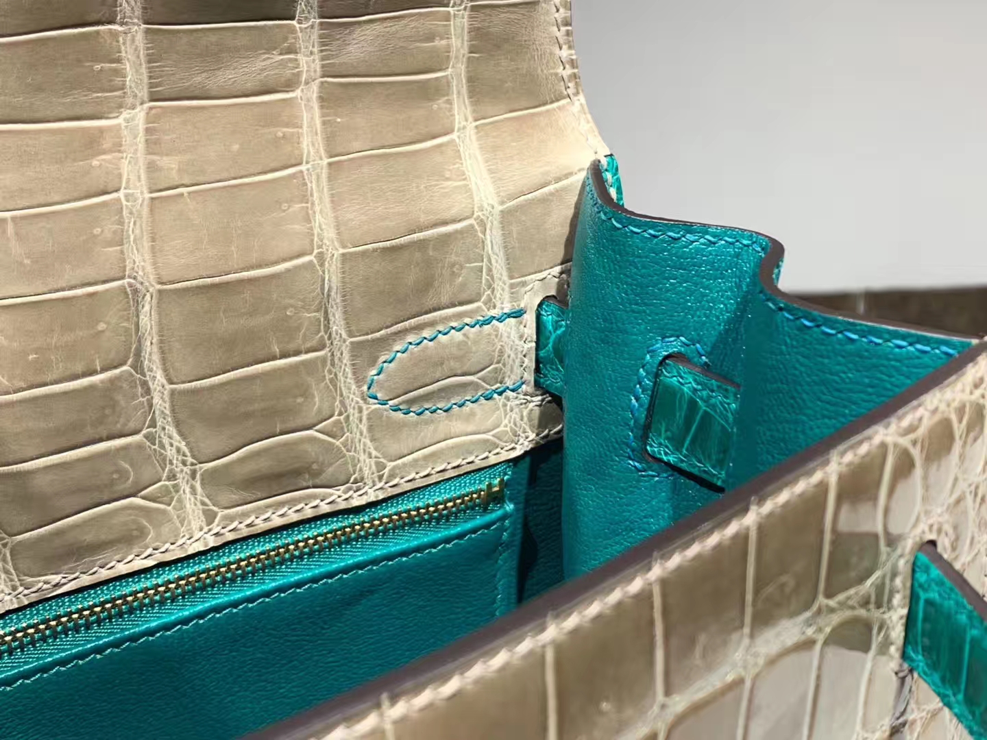 HERMES 爱马仕 Kelly 28cm 亮光鳄鱼皮 私定配色