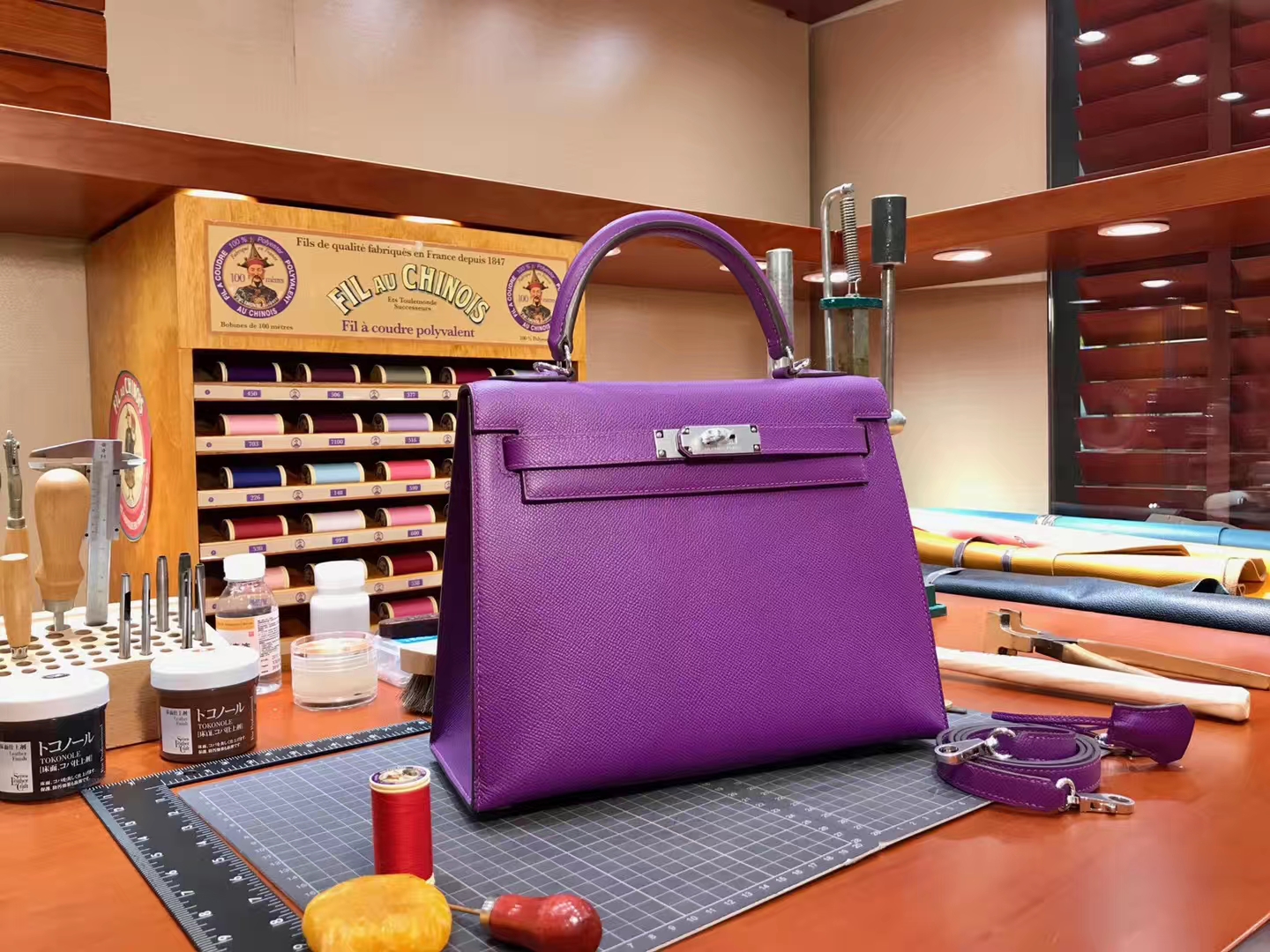 Kelly 28CM 现货系列 配全套专柜原版包装 5L 梦幻紫 极度紫 Ultra Violet  Epsom皮 爱马仕HERMES