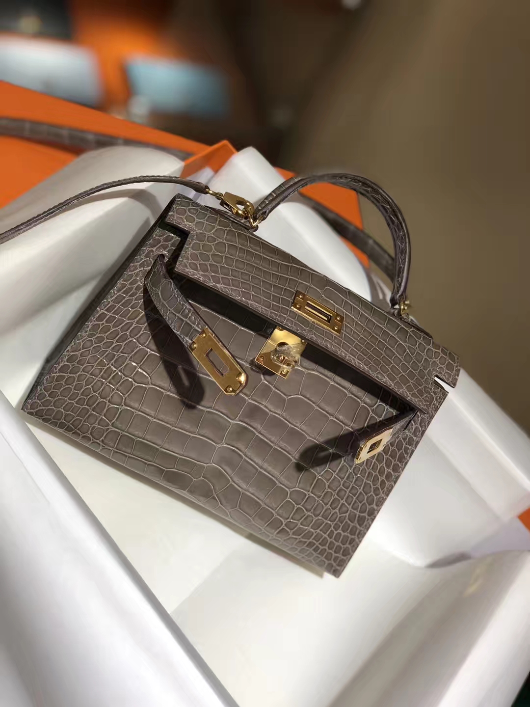 HERMES mini kelly二代 高光鳄鱼皮 大象灰 现货